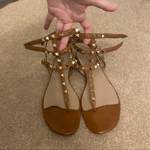 Brown valentino sandals with gold studs - Picture 1 of 4